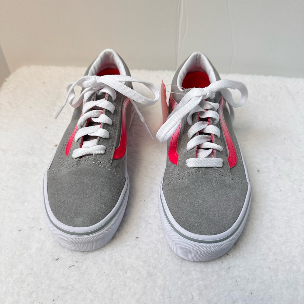 Kids Vans Sneakers in Gray and Pink - Picture 3 of 12
